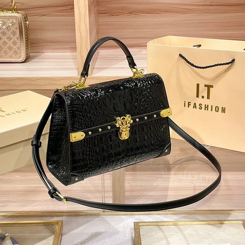Women Bags Popular Brands - กระเป๋าผ้าอ้อมหนังสุดฮิต คลาสสิก ทันสมัย สำหรับผู้หญิง แบรนด์หรู ดีไซน์หรูหรา