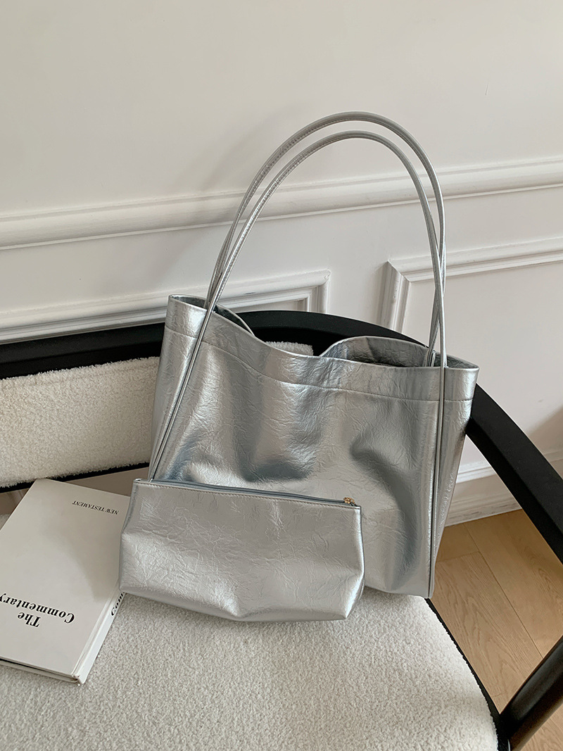 กระเป๋าโท้ทขนาดใหญ่สไตล์ลำลองส - Women Bags On Sale บทวิจารณ์และราคา