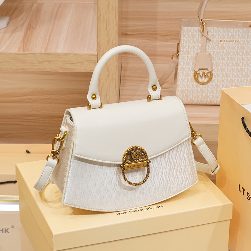 กระเป๋าถือผู้หญิงมีแบรนด์หรูหร - Women Bags High End Brands บทวิจารณ์และราคา