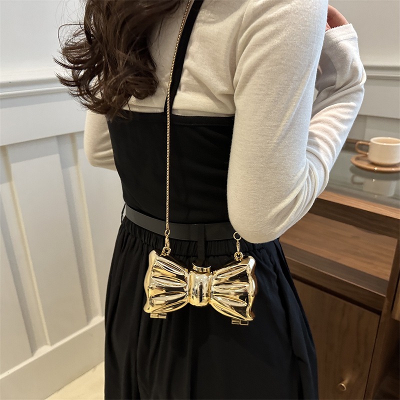 กระเป๋าถือโลหะขนาดเล็กสุดหรูพร - Women Bags On Sale บทวิจารณ์และราคา